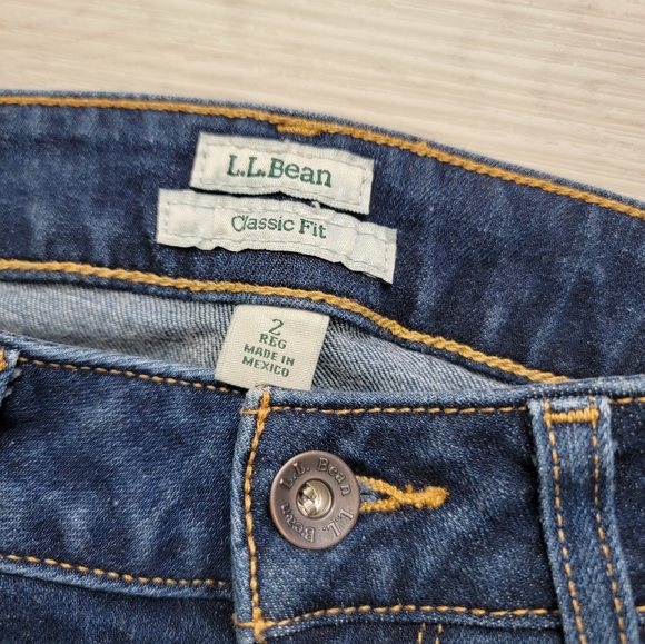 L.L.Bean Classic Fit Straight Jeans Women's Size 2 - Picture 6 of 15